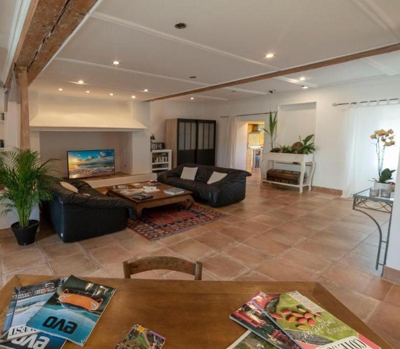 카르카손 Hibiscus House 아파트 외부 사진